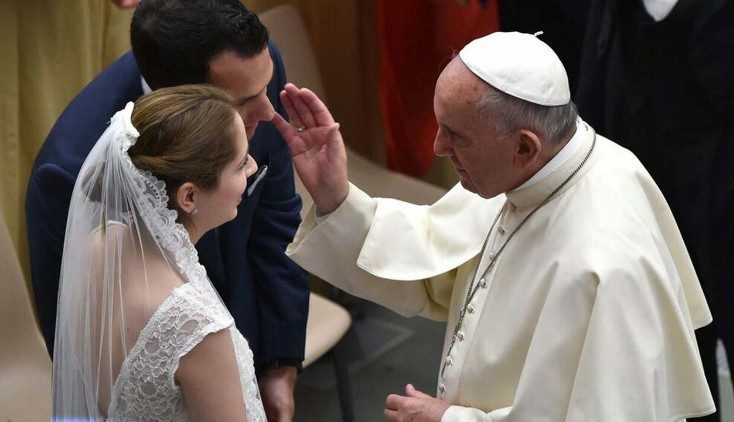 mariés avec pape